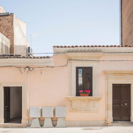 Villa L'Antico Fondaco Avola Exterior foto